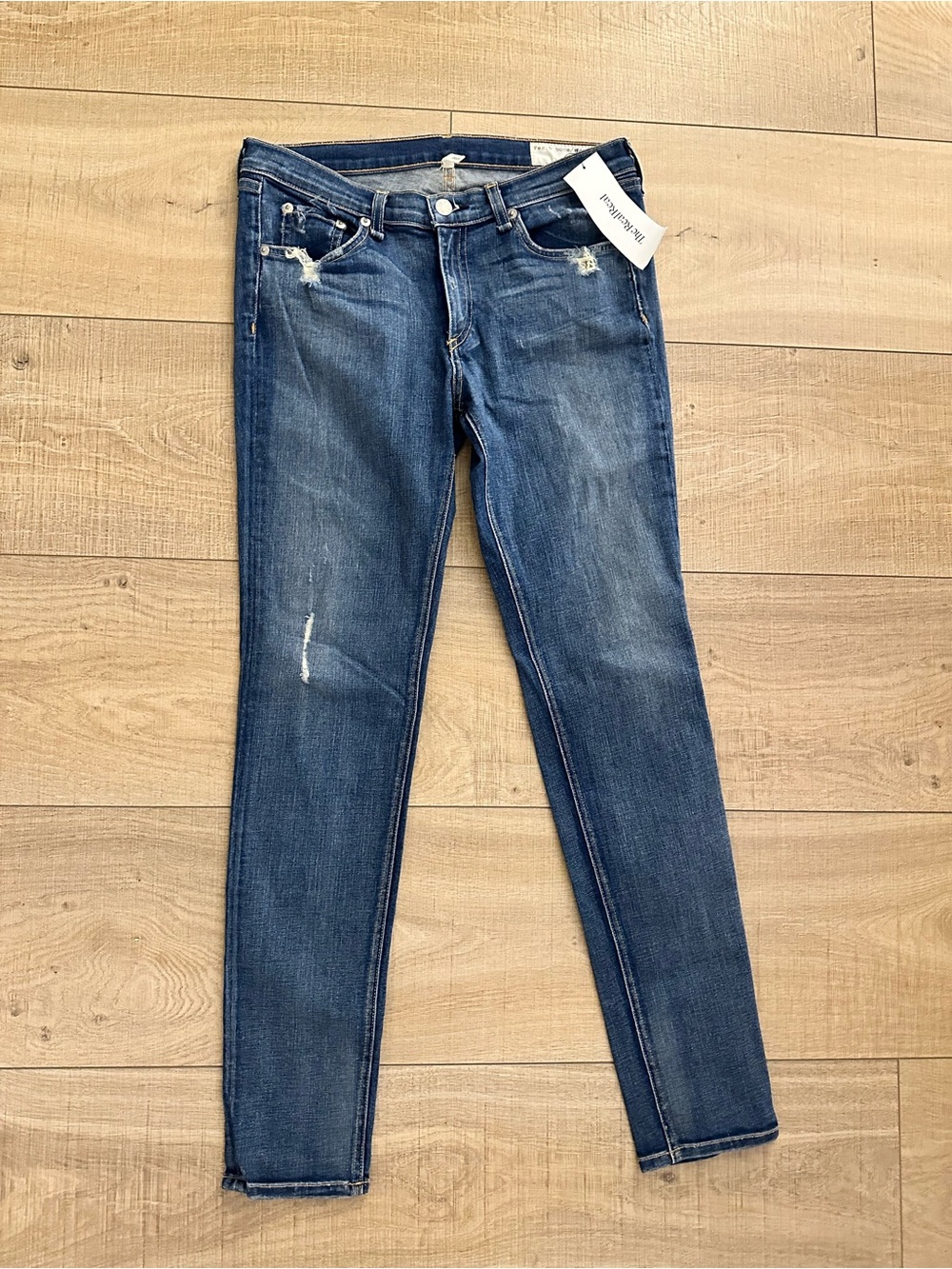 Rag & Bone Women’s Dark Blue Distressed Skinny Jeans Size 30